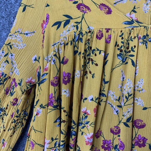 Altar’d State Boho Crop Full Top Prairie M Balloon Sleeve Button Back Floral - Picture 6 of 16